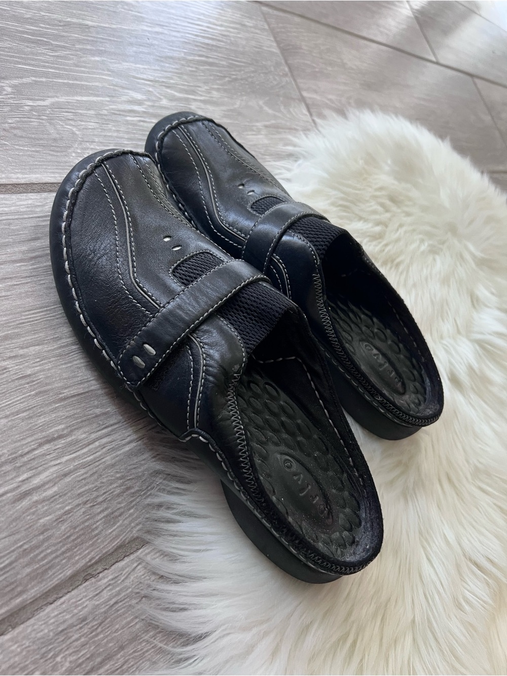 Clarks Black Women's Slip-On Loafers